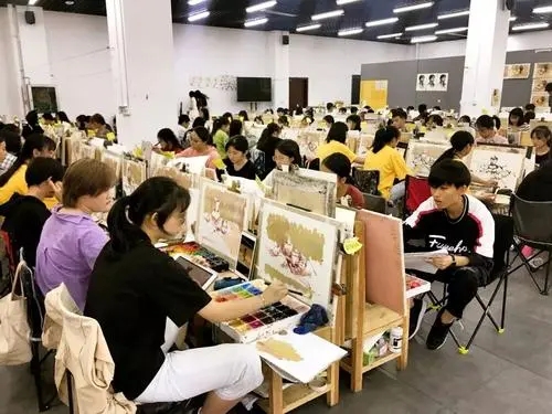 為什么大多數美術生會選擇設計類專業？3