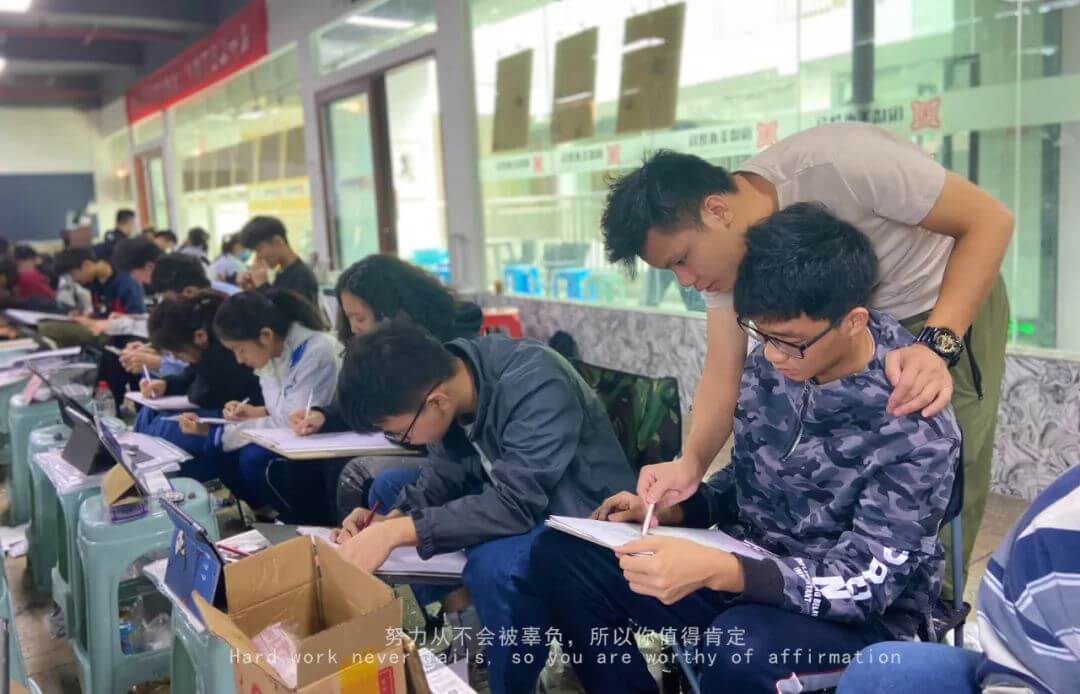 高考正式開始！所有的努力最終會繞個大圈回報你的！ 圖二