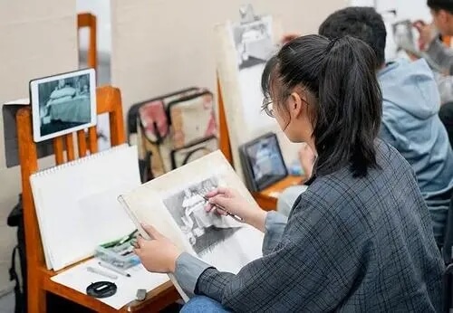 美術生應該怎么做讓自己的集訓能順利度過呢？5